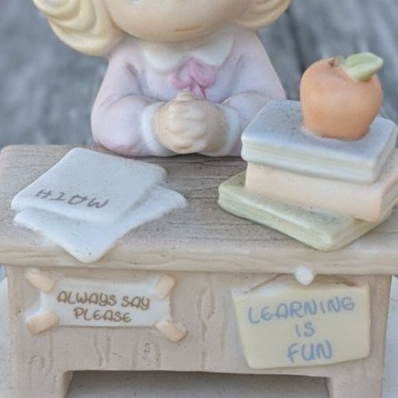 Precious Moments "You're Just Perfect in My Book" Figurine - Picture 3 of 8